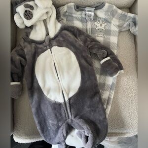 Set of 2 Warm Onesies size 6-9 months